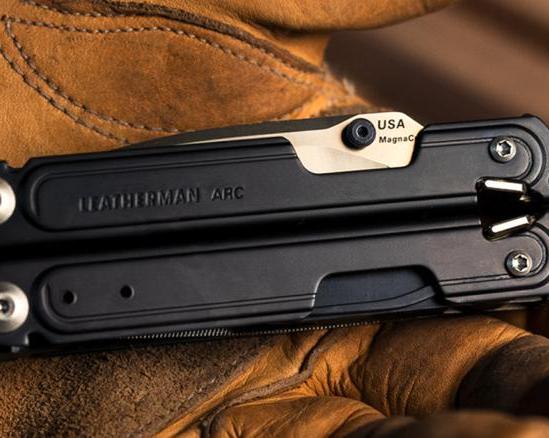 Leatherman не сидит сложа руки: представлена расцветка Obsidian для модели Arc