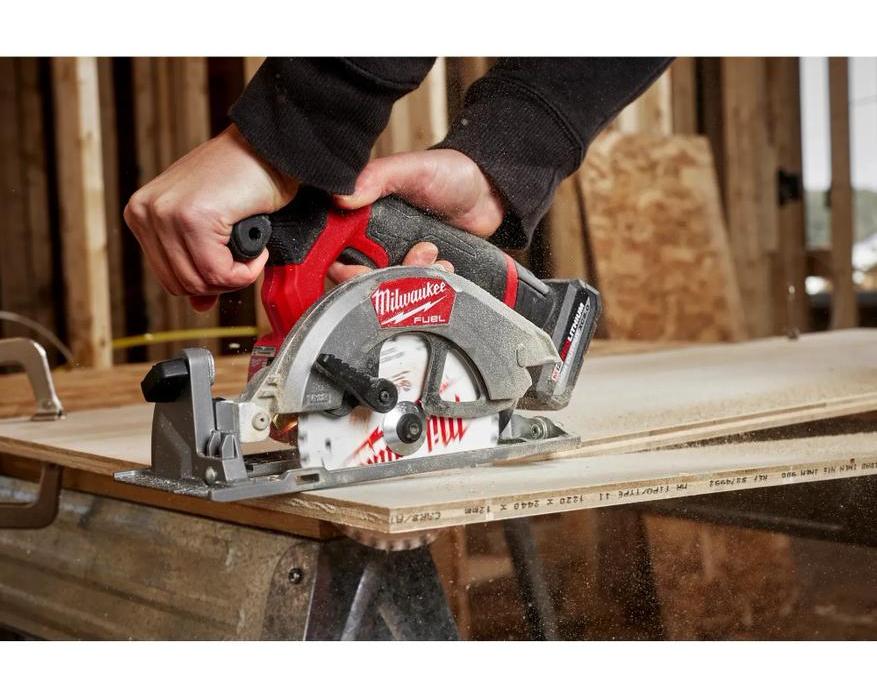 Производитель Milwaukee анонсировал циркулярную пилу Milwaukee M12 Fuel 5