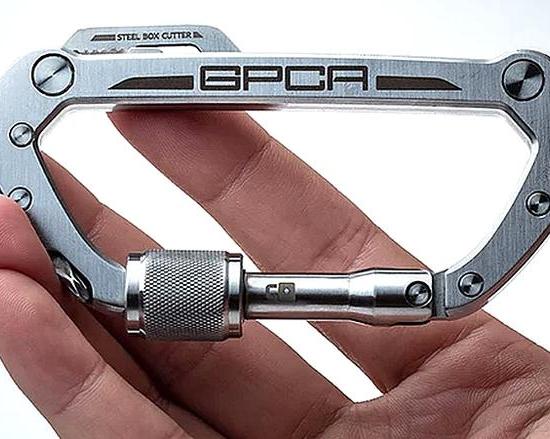 Не просто карабин, а целый мультитул: представлен GPCA Carabiner Pro X key