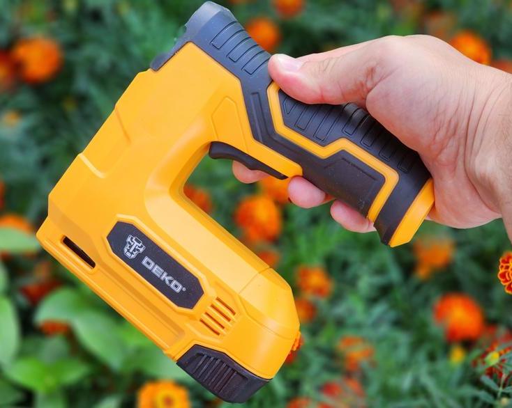 Полезный инструмент: обзор аккумуляторного степлера Deko DKES3.6 (USB